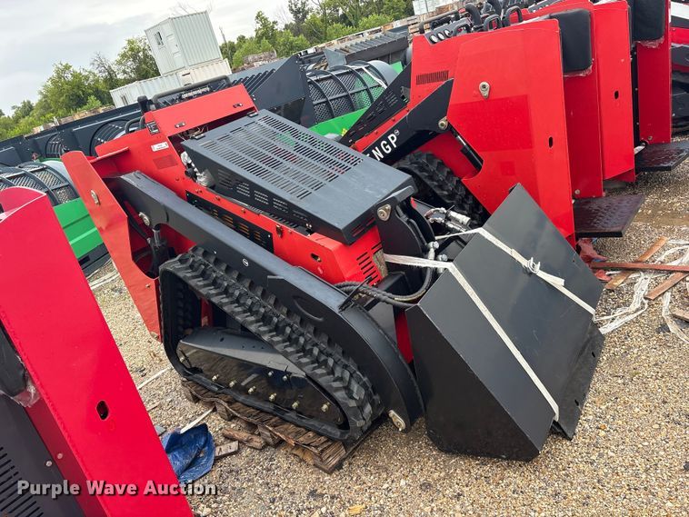 image for item ET0194 2024 Erie SCL850 compact utility loader