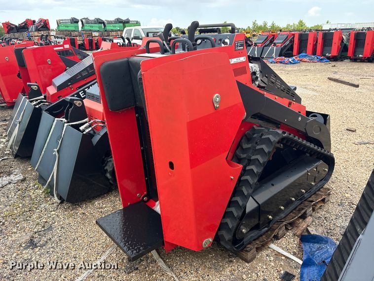image for item ET0194 2024 Erie SCL850 compact utility loader