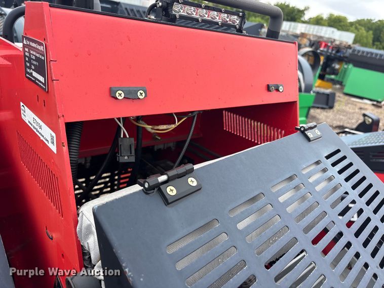 image for item ET0194 2024 Erie SCL850 compact utility loader