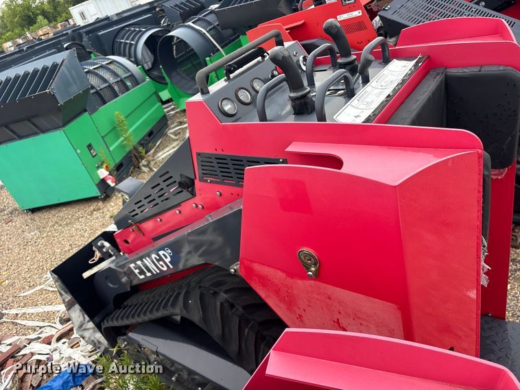 image for item ET0195 2024 Erie SCL850 compact utility loader