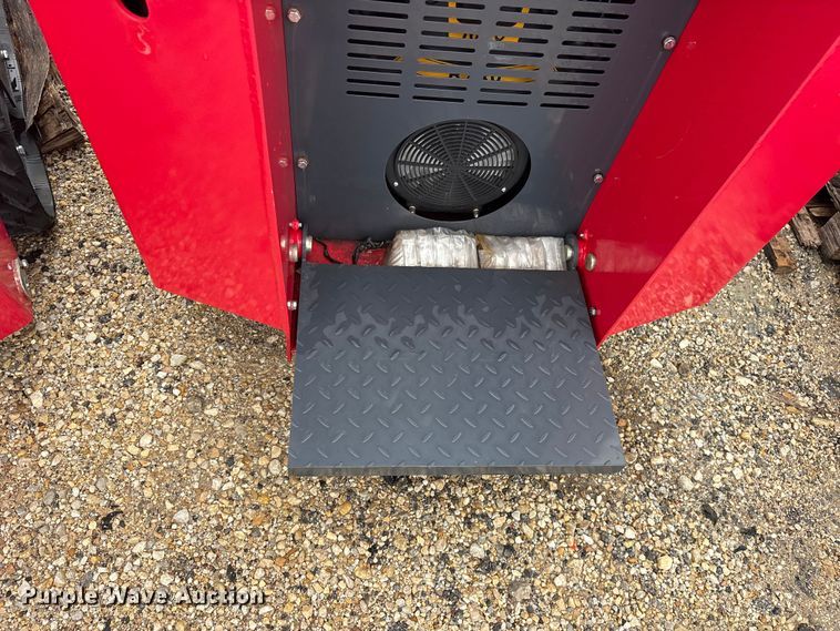 image for item ET0195 2024 Erie SCL850 compact utility loader