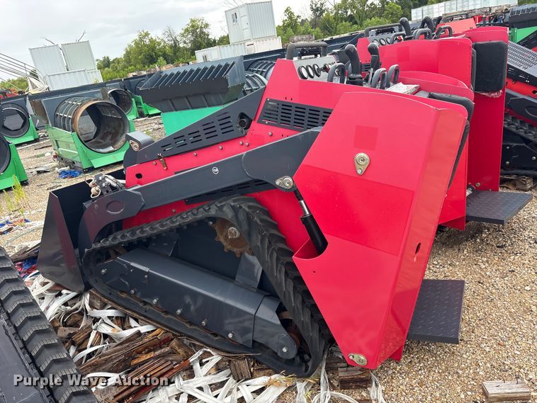 image for item ET0196 2024 Erie SCL850 compact utility loader