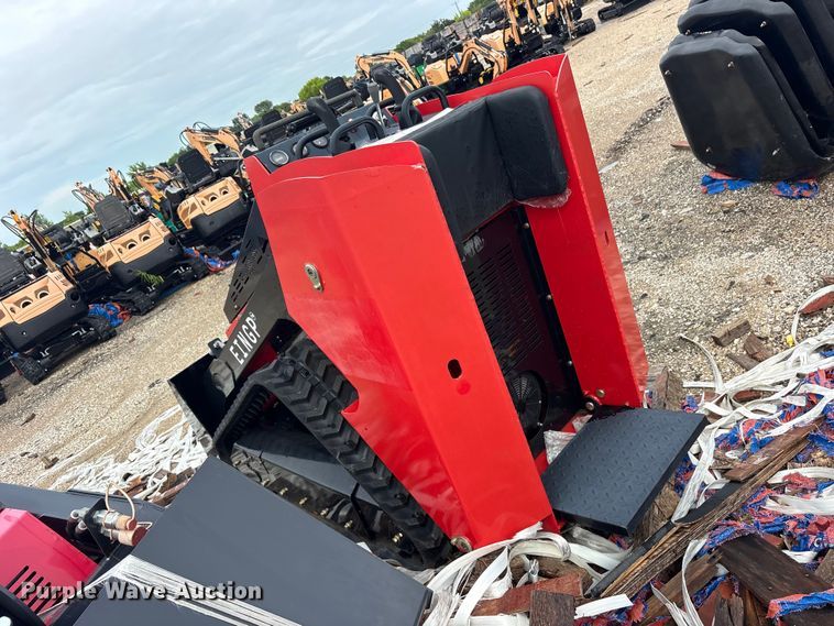 image for item ET0197 Erie SCL850 compact utility loader