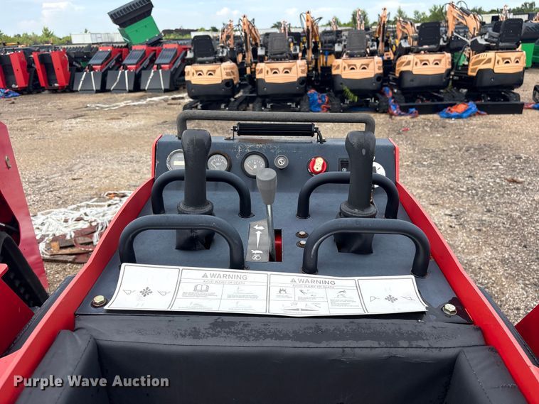 image for item ET0197 Erie SCL850 compact utility loader