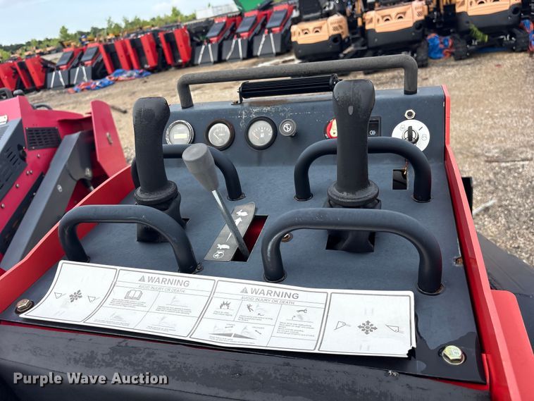 image for item ET0197 Erie SCL850 compact utility loader