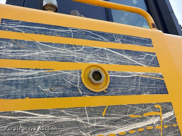 image for item ET0347 2018 Komatsu D65WX-18 dozer