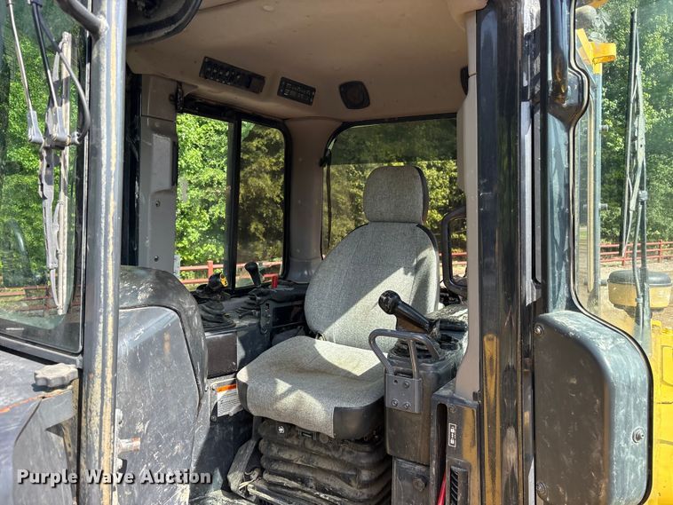 image for item ET0347 2018 Komatsu D65WX-18 dozer