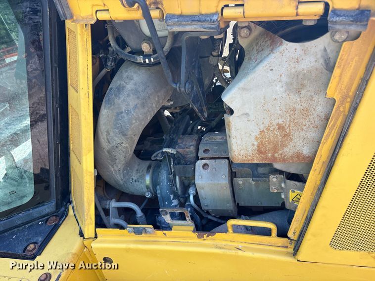 image for item ET0347 2018 Komatsu D65WX-18 dozer