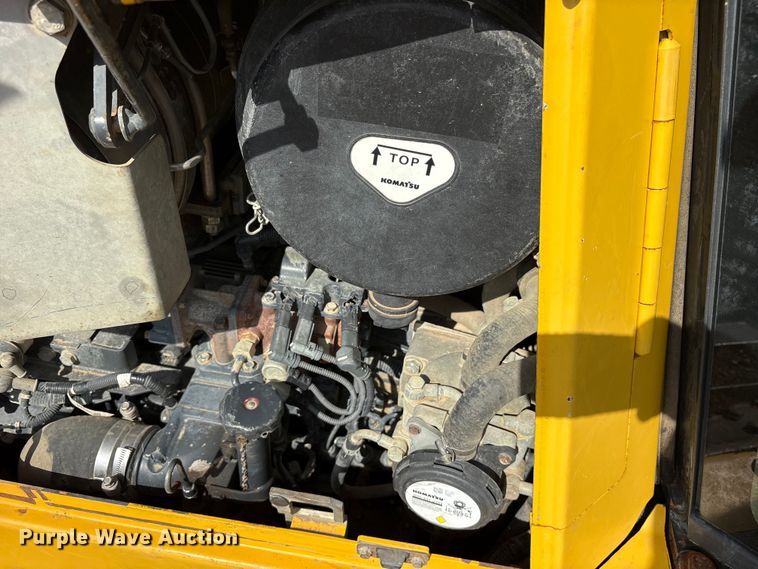 image for item ET0347 2018 Komatsu D65WX-18 dozer