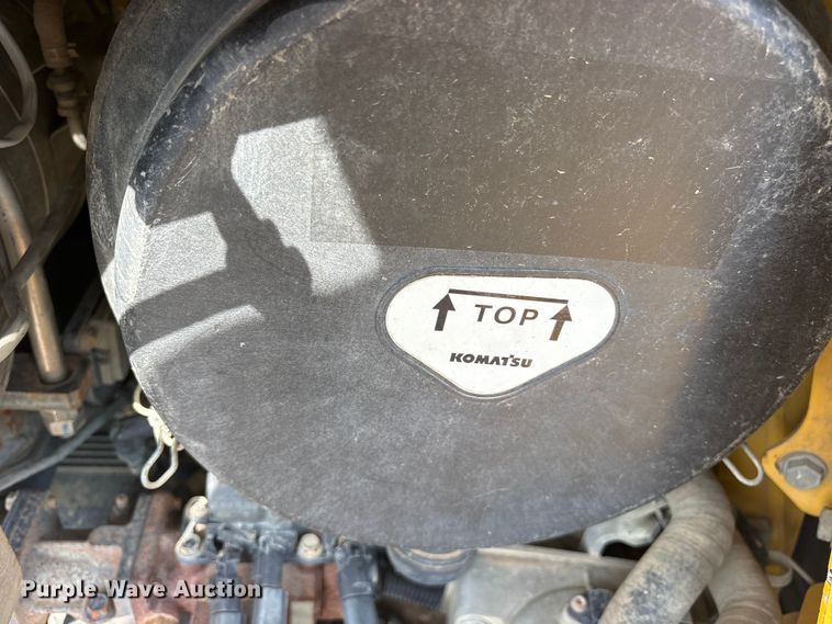image for item ET0347 2018 Komatsu D65WX-18 dozer