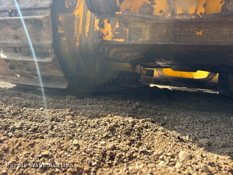 image for item ET0347 2018 Komatsu D65WX-18 dozer