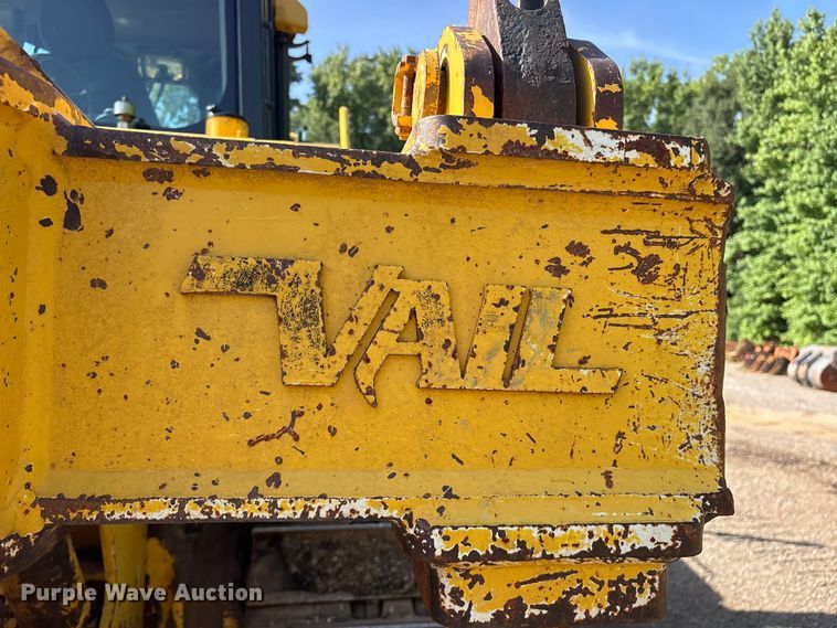 image for item ET0348 2019 Komatsu D65PX-18 dozer