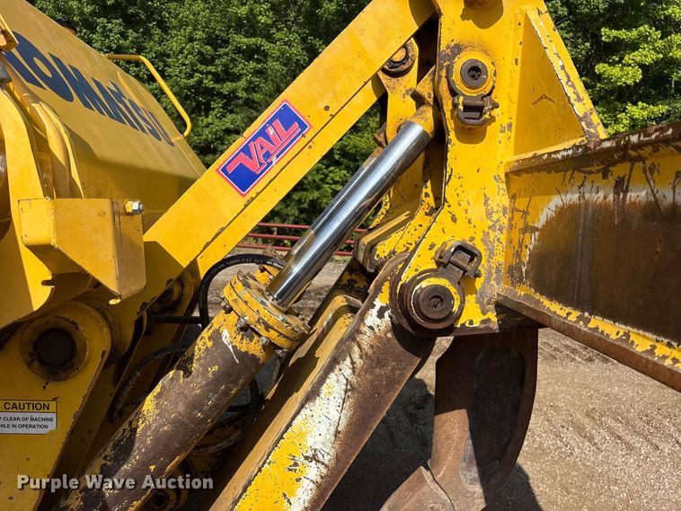 image for item ET0348 2019 Komatsu D65PX-18 dozer