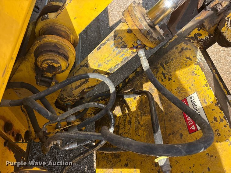 image for item ET0348 2019 Komatsu D65PX-18 dozer