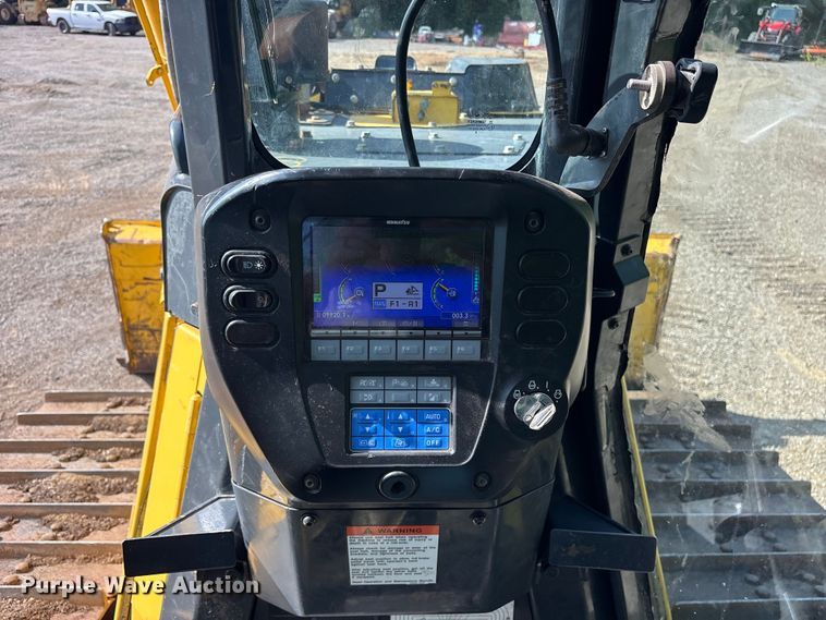 image for item ET0348 2019 Komatsu D65PX-18 dozer