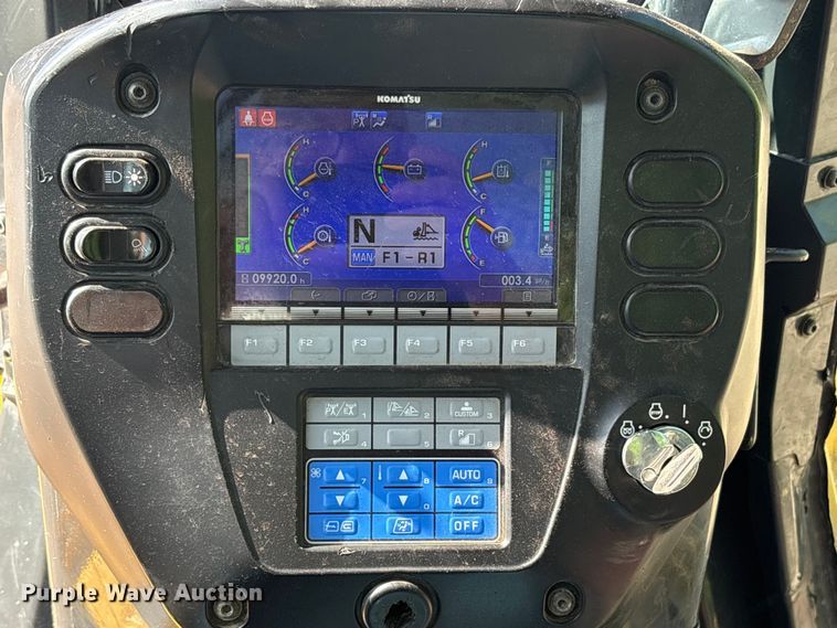 image for item ET0348 2019 Komatsu D65PX-18 dozer