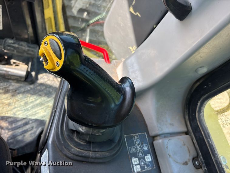 image for item ET0348 2019 Komatsu D65PX-18 dozer
