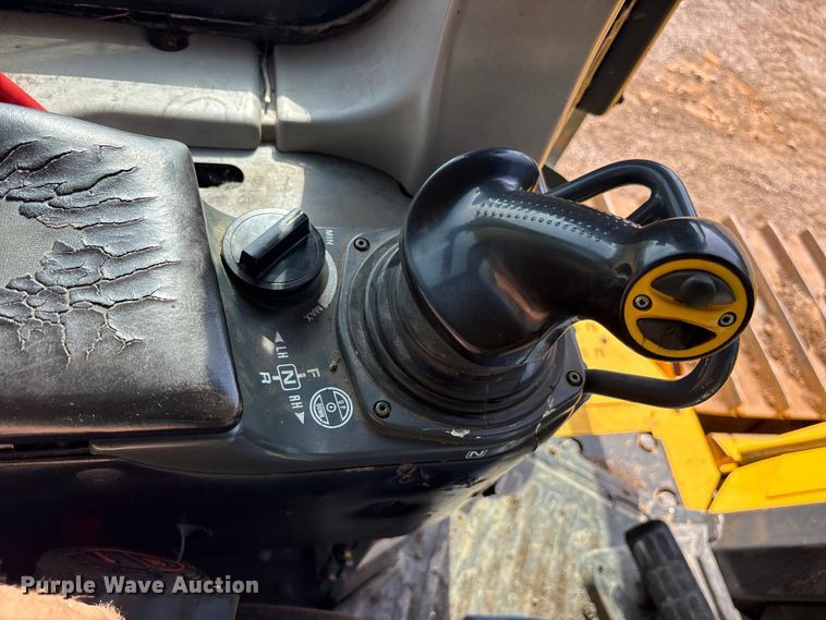 image for item ET0348 2019 Komatsu D65PX-18 dozer