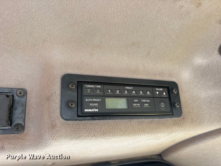image for item ET0348 2019 Komatsu D65PX-18 dozer