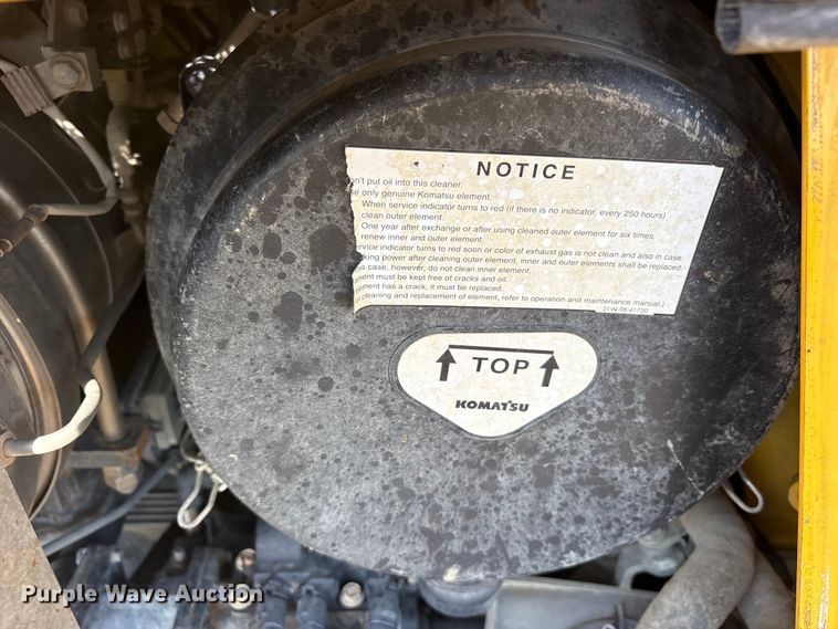 image for item ET0348 2019 Komatsu D65PX-18 dozer