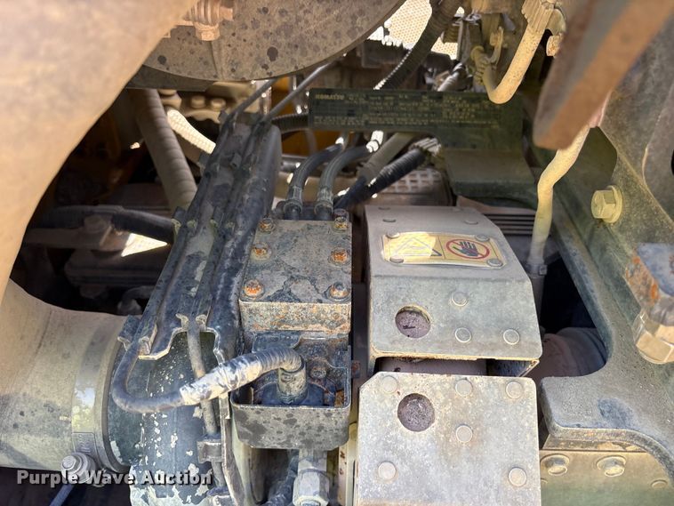 image for item ET0348 2019 Komatsu D65PX-18 dozer