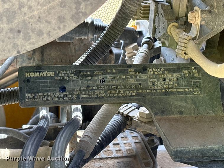 image for item ET0348 2019 Komatsu D65PX-18 dozer