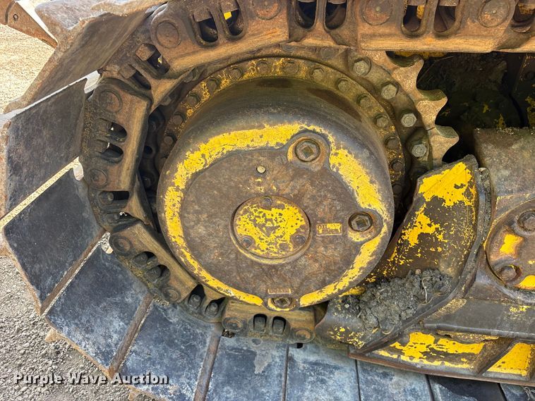 image for item ET0348 2019 Komatsu D65PX-18 dozer