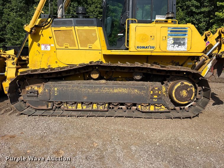 image for item ET0348 2019 Komatsu D65PX-18 dozer