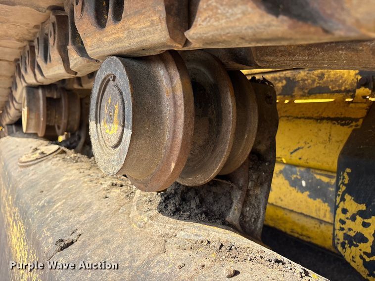 image for item ET0348 2019 Komatsu D65PX-18 dozer