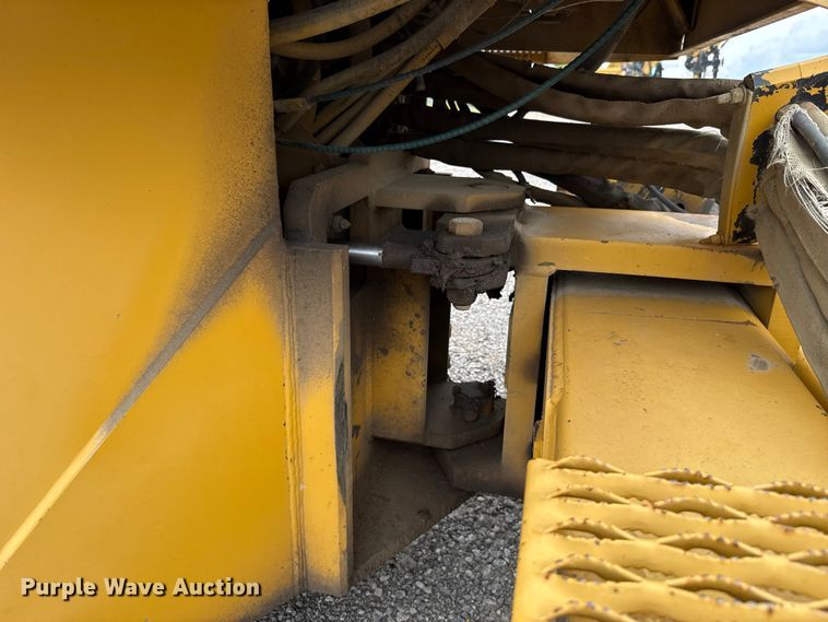image for item ET6255 1994 Caterpillar CS-433B single drum vibratory roller