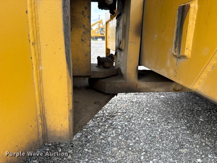 image for item ET6255 1994 Caterpillar CS-433B single drum vibratory roller