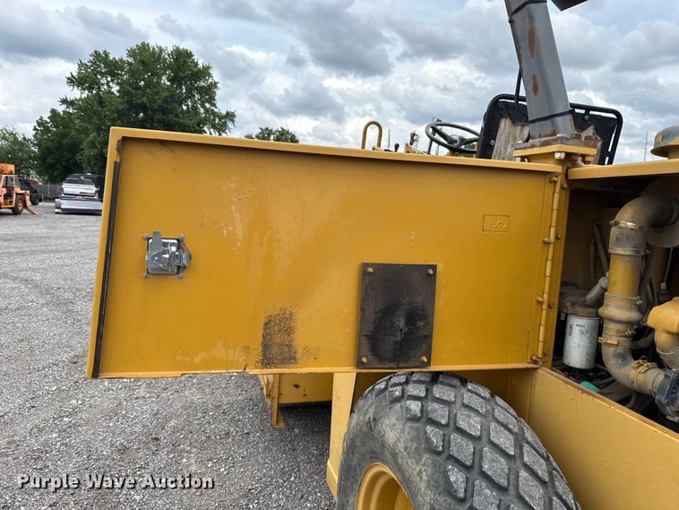 image for item ET6255 1994 Caterpillar CS-433B single drum vibratory roller