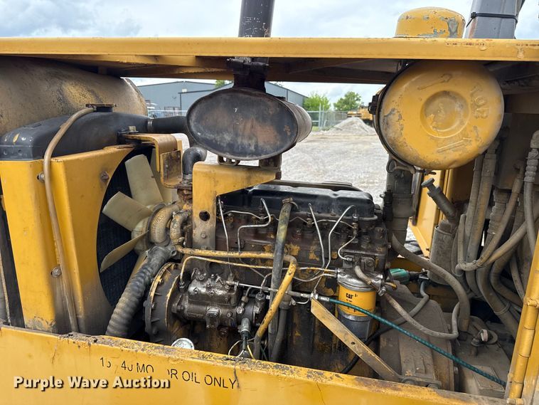 image for item ET6255 1994 Caterpillar CS-433B single drum vibratory roller