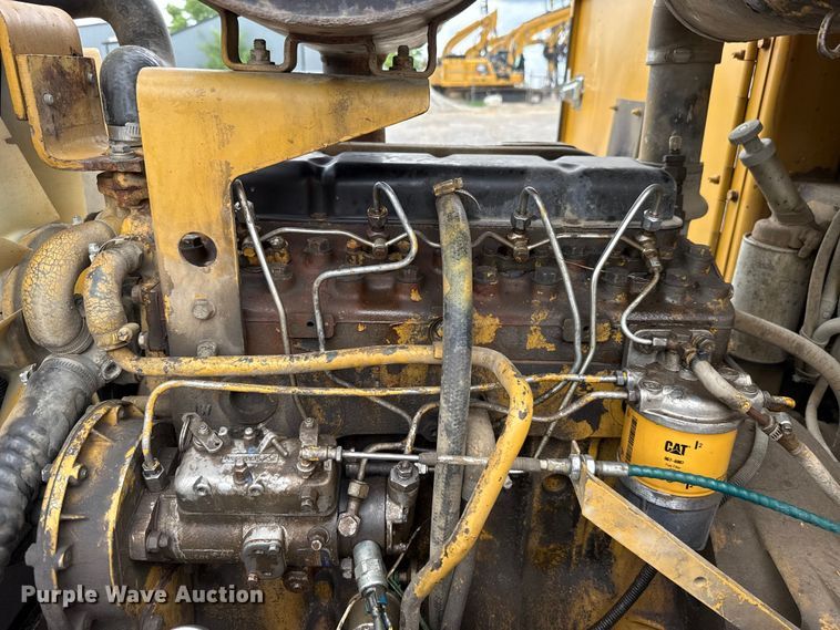 image for item ET6255 1994 Caterpillar CS-433B single drum vibratory roller