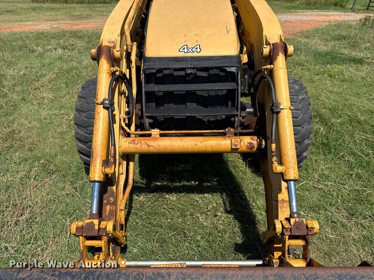 image for item ET6457 2004 John Deere 110 backhoe