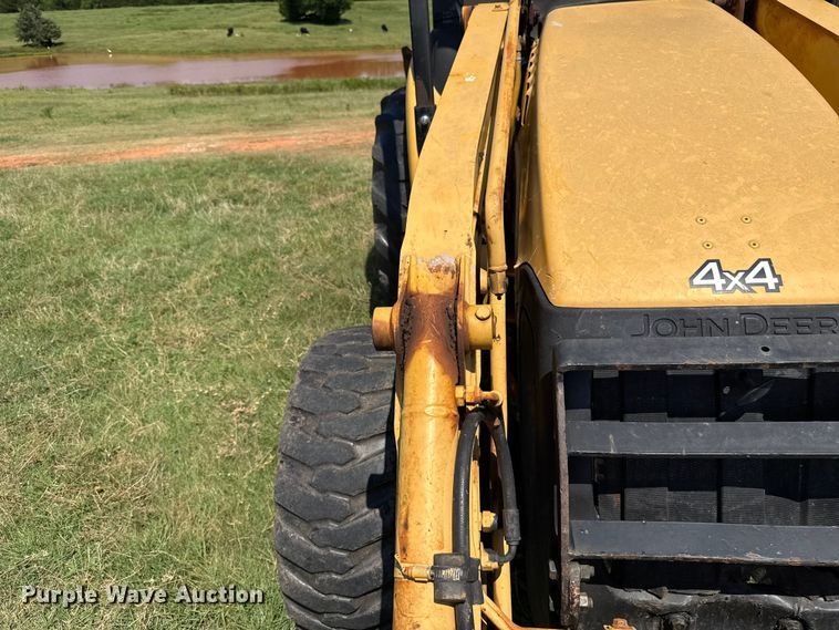 image for item ET6457 2004 John Deere 110 backhoe