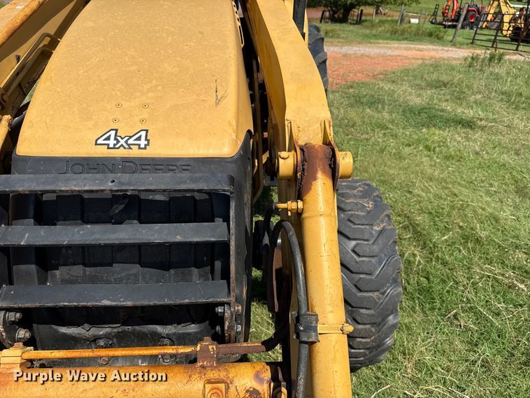 image for item ET6457 2004 John Deere 110 backhoe