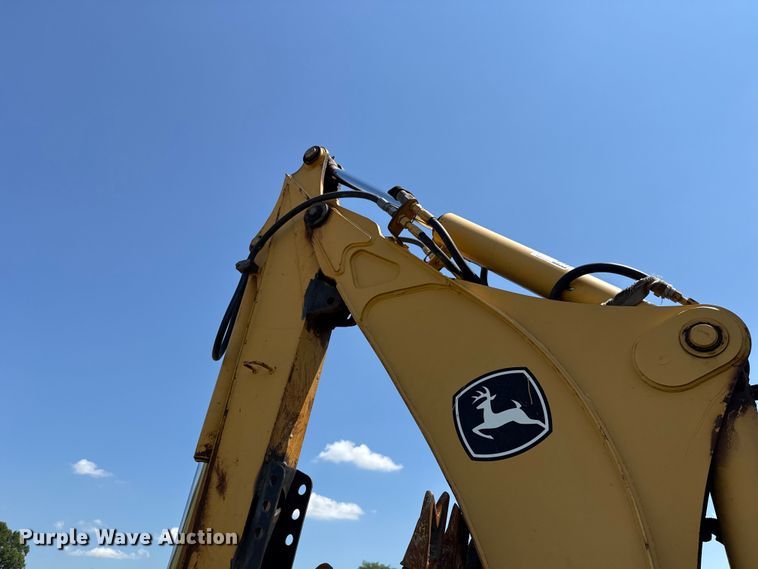 image for item ET6457 2004 John Deere 110 backhoe