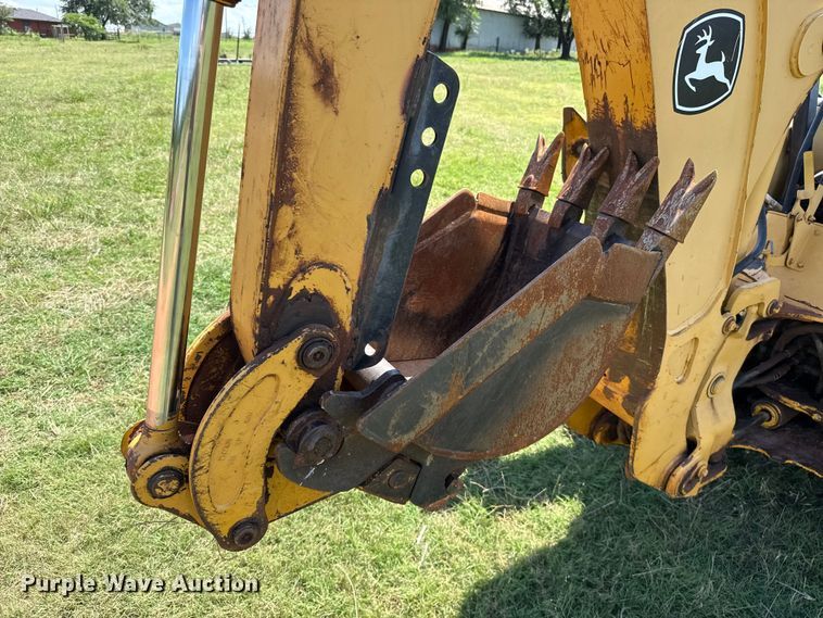image for item ET6457 2004 John Deere 110 backhoe
