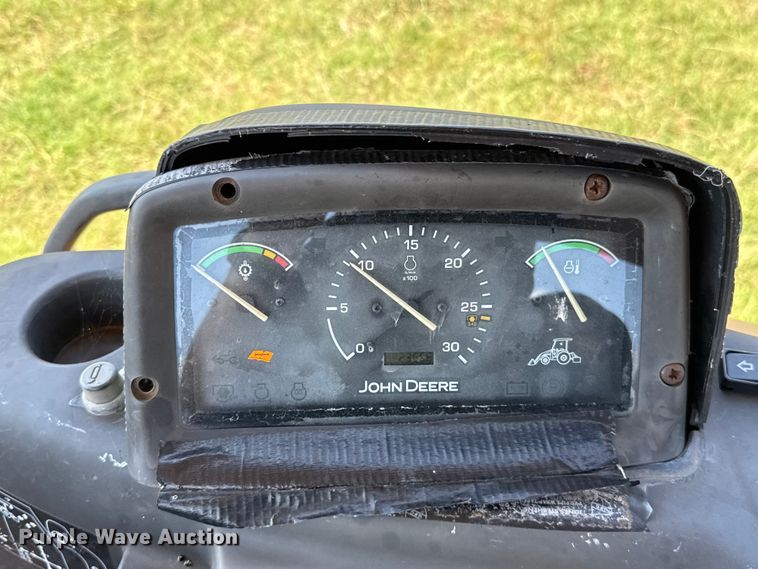 image for item ET6457 2004 John Deere 110 backhoe