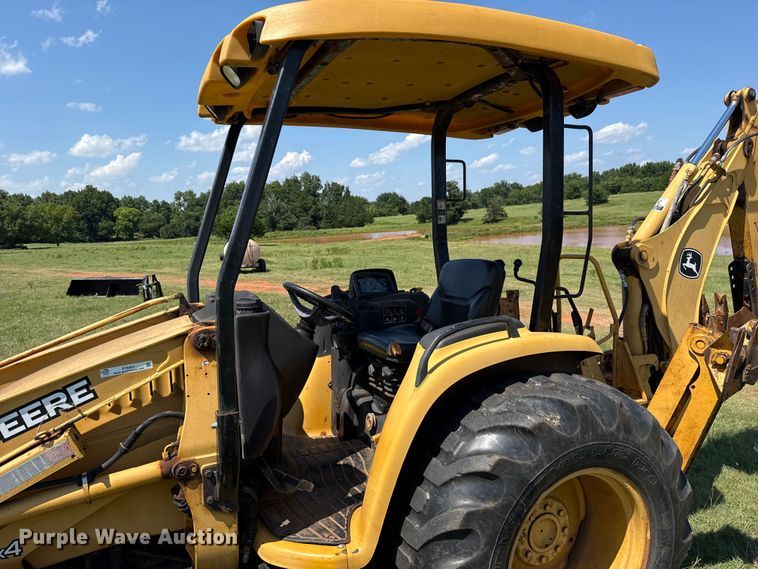 image for item ET6457 2004 John Deere 110 backhoe