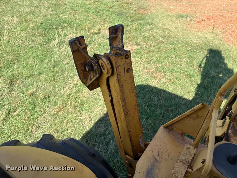 image for item ET6457 2004 John Deere 110 backhoe