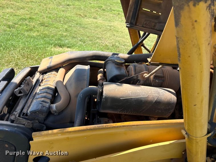 image for item ET6457 2004 John Deere 110 backhoe