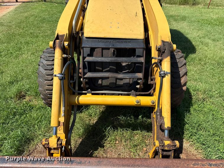 image for item ET6458 2006 John Deere 110 backhoe