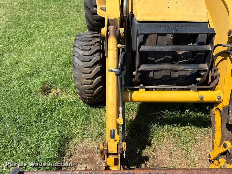 image for item ET6458 2006 John Deere 110 backhoe