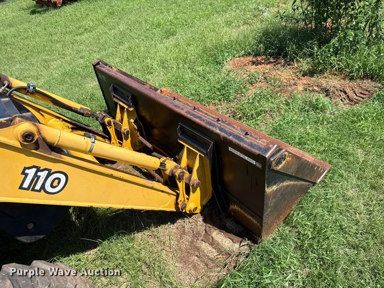 image for item ET6458 2006 John Deere 110 backhoe