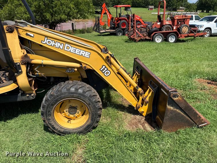 image for item ET6458 2006 John Deere 110 backhoe