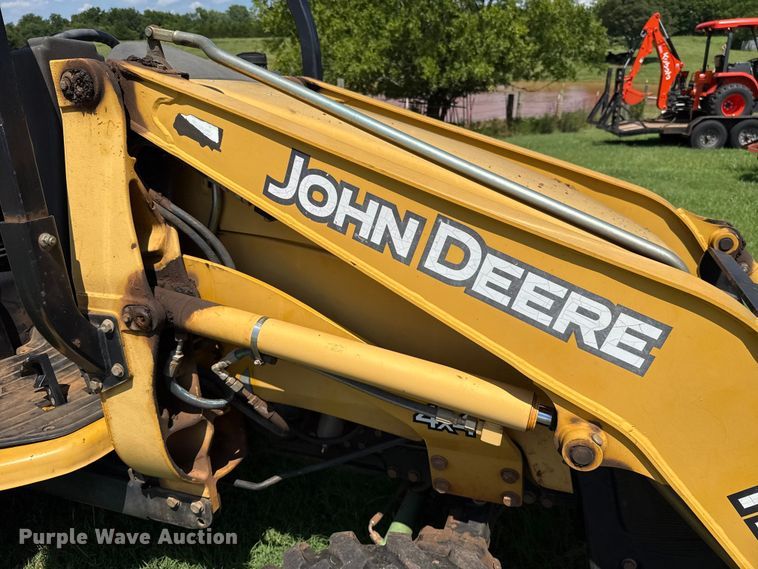 image for item ET6458 2006 John Deere 110 backhoe
