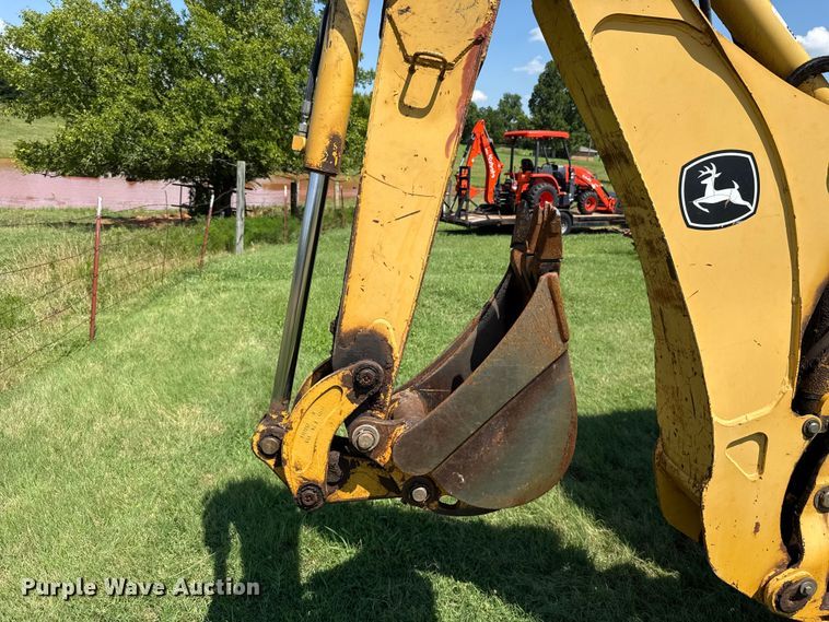 image for item ET6458 2006 John Deere 110 backhoe