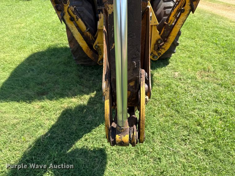 image for item ET6458 2006 John Deere 110 backhoe